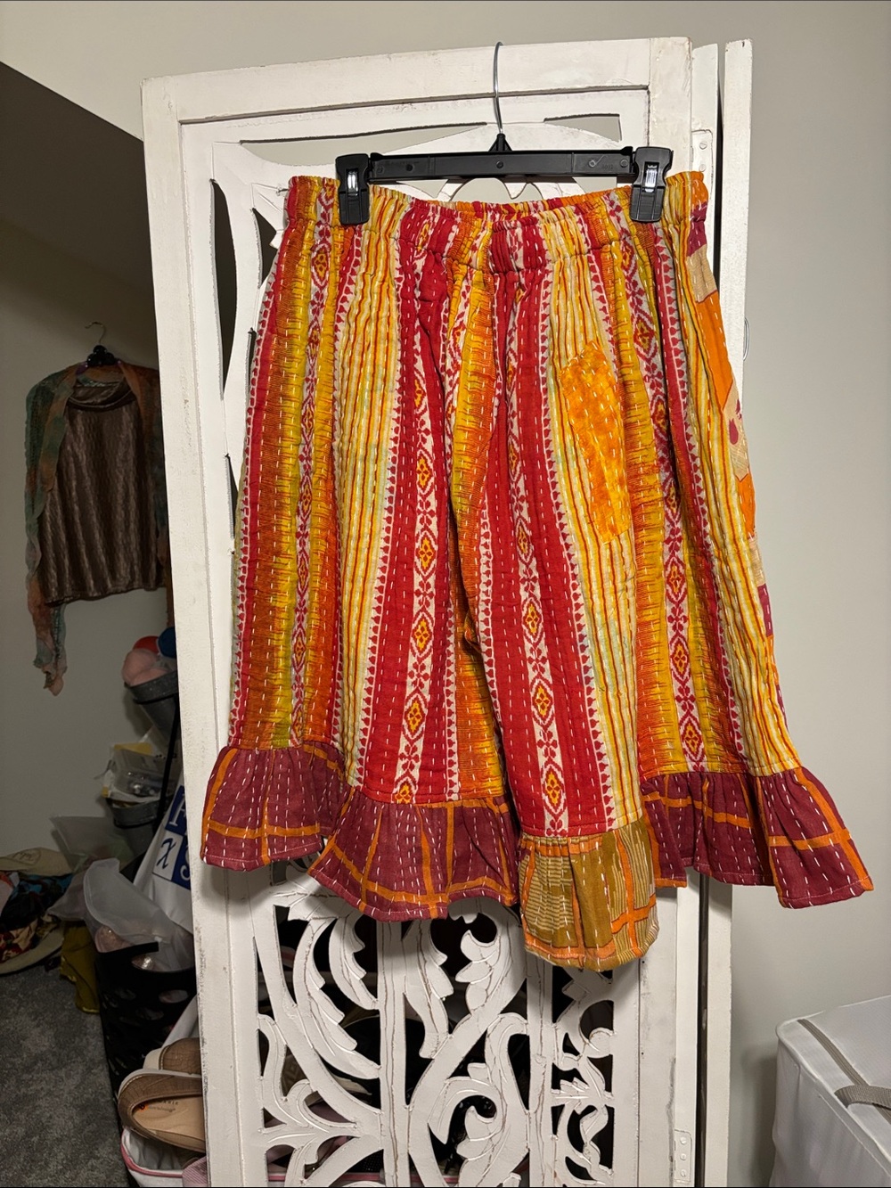 Kantha Long Ruffled Shorts - Picture 5 of 6